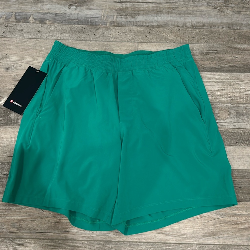 NWT Pace Breaker Short 7inch Lined (MNS L)